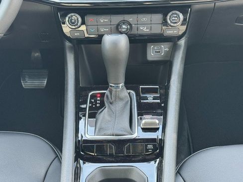 New 2026 Jeep Compass Latitude image 9