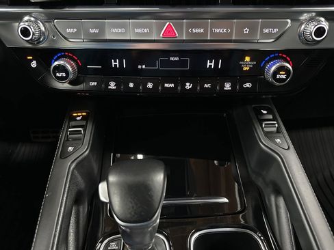 Used 2023 Kia Telluride SX Prestige image 25