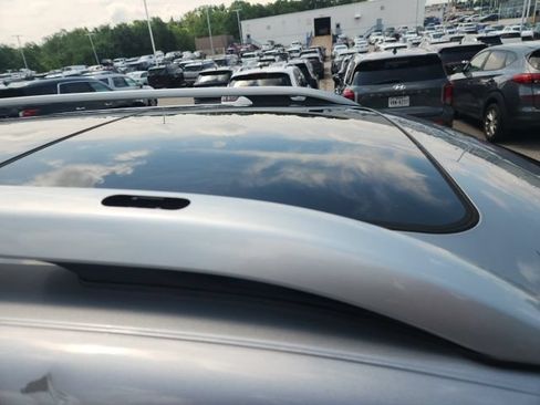 Used 2016 Jeep Cherokee Limited AWD/4WD image 4