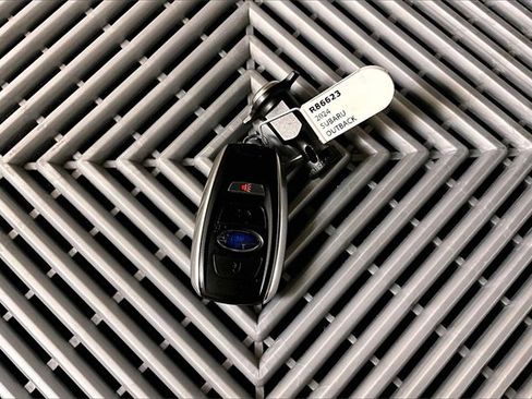 Used 2024 Subaru Outback Onyx Edition image 10