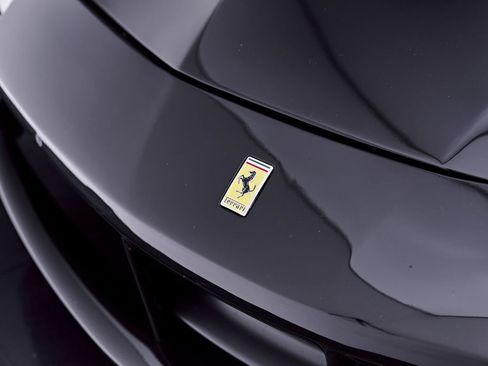 Used 2018 Ferrari 488 Spider RWD image 29