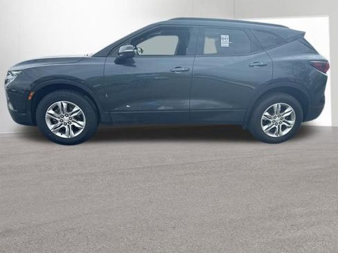 Used 2019 Chevrolet Blazer LT image 2