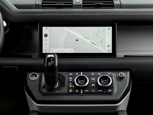 Used 2020 Land Rover Defender 110 HSE image 19