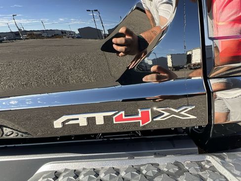 New 2025 GMC Canyon AT4 w/ AT4X Package image 33