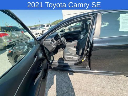 Used 2021 Toyota Camry SE FWD image 2