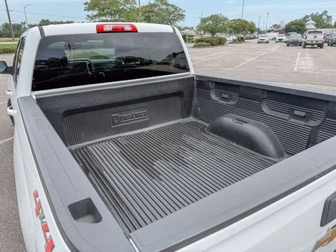Used 2018 Chevrolet Silverado 1500 LT w/ Trailering Package AWD/4WD image 7