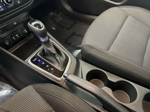 Used 2020 Hyundai Accent SE image 21