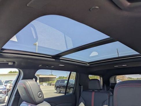 New 2026 Chevrolet Traverse RS w/ LPO, Floor Liner Package FWD image 24