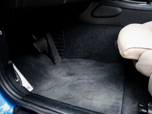 Used 2021 BMW M240i xDrive Convertible w/ Premium Package image 16