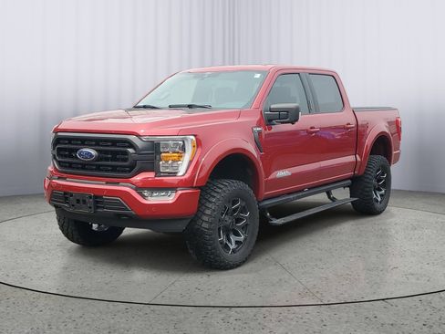 Used 2021 Ford F150 XLT w/ Equipment Group 302A High AWD/4WD image 3