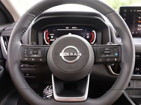 Certified 2024 Nissan Rogue SL w/ SL Premium Package image 11