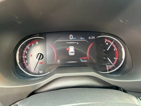 Used 2024 Toyota RAV4 LE AWD/4WD image 21