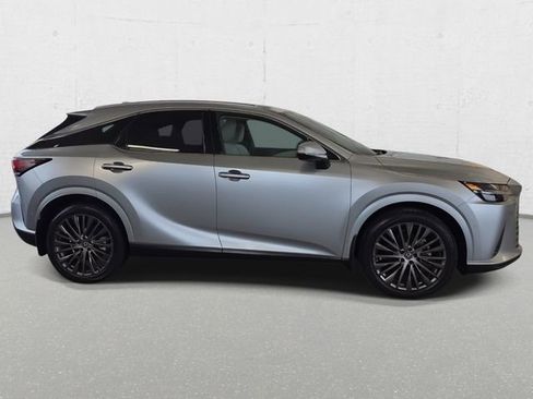 Used 2025 Lexus RX 350 w/ Convenience Package image 4