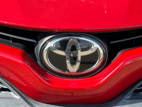 Used 2022 Toyota Camry SE image 10