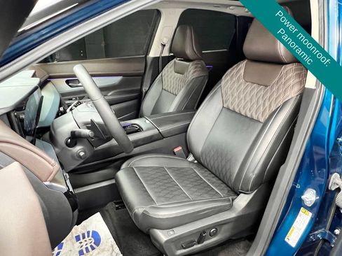 Used 2025 Nissan Murano Platinum w/ Cargo Package AWD/4WD image 7