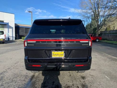 New 2025 Lincoln Navigator Black Label image 4
