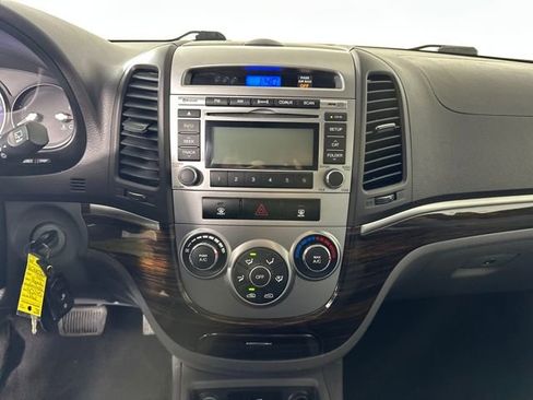 Used 2012 Hyundai Santa Fe GLS image 21