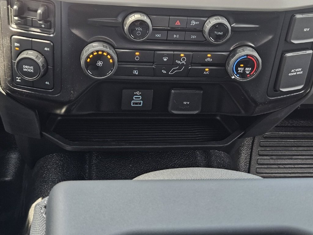 New 2026 Ford F250 XL w/ FX4 Off-Road Package AWD/4WD image 27