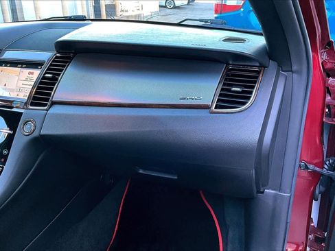 Used 2017 Ford Taurus SHO image 18