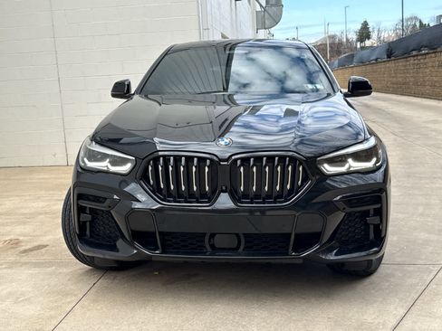 Certified 2022 BMW X6 xDrive40i w/ M Sport Package image 2