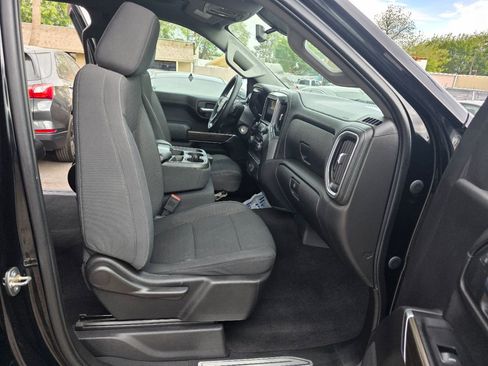 Used 2020 Chevrolet Silverado 1500 LT AWD/4WD image 33