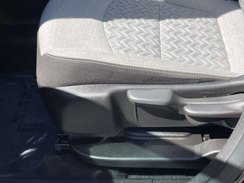 Used 2024 Chevrolet Equinox LS w/ Driver Confidence II Package FWD image 18