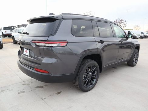 New 2025 Jeep Grand Cherokee L Limited image 23