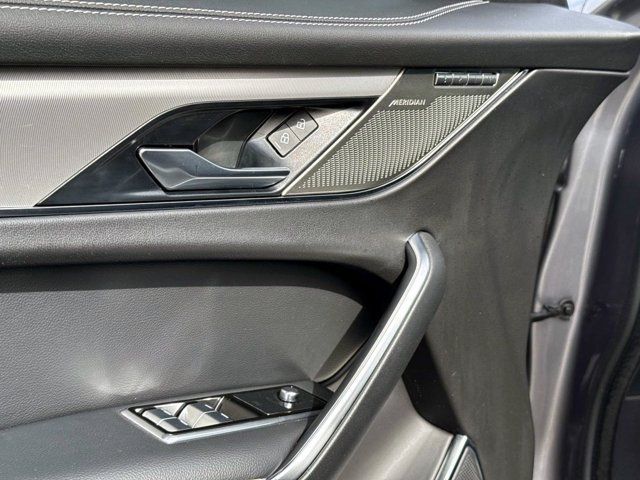 Used 2024 Jaguar F-PACE R-Dynamic S AWD/4WD image 19