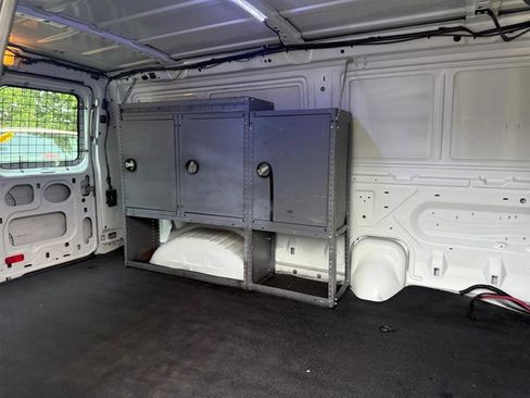 Used 2014 Ford E-350 and Econoline 350 Super Duty image 20