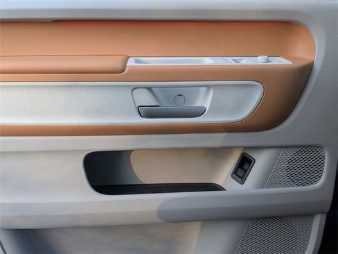 New 2025 Volkswagen ID. Buzz Pro S Plus image 24