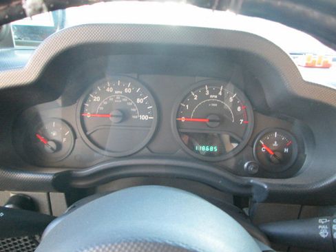 Used 2009 Jeep Wrangler Unlimited X w/ Trailer Tow Group AWD/4WD image 15