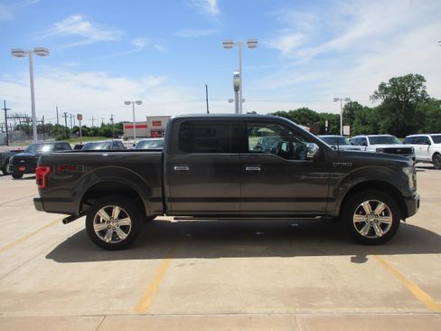 Used 2015 Ford F150 Platinum w/ Equipment Group 701A Luxury image 9