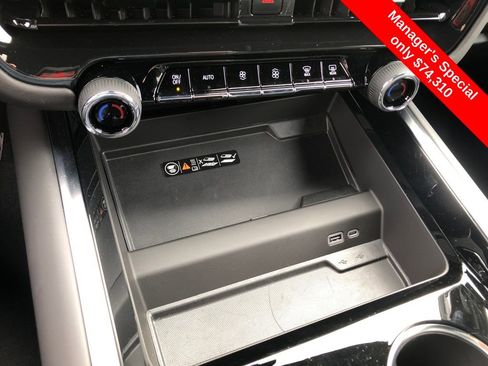 Used 2025 Chevrolet Suburban Premier AWD/4WD image 24