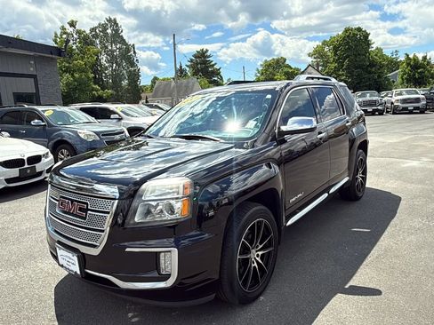 Used 2017 GMC Terrain Denali AWD/4WD image 3