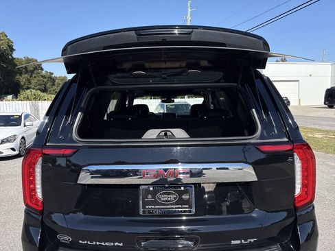Used 2022 GMC Yukon SLT w/ SLT Premium Package image 36