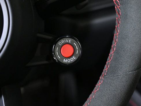 Certified 2025 Porsche 911 GTS image 25