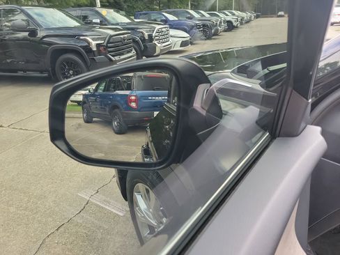 Used 2025 Toyota Grand Highlander AWD image 11