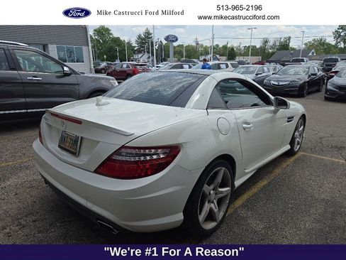 Used 2012 Mercedes-Benz SLK 250 image 4