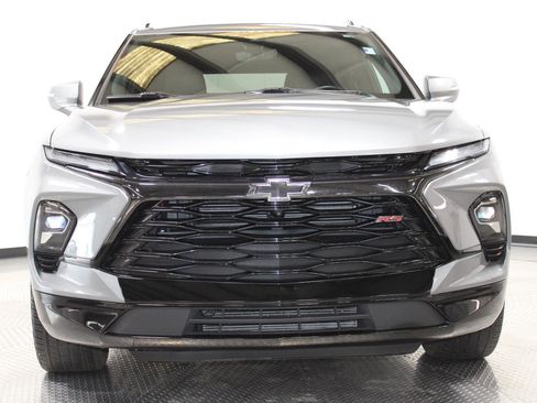 Used 2024 Chevrolet Blazer RS w/ Driver Confidence II Package FWD image 2