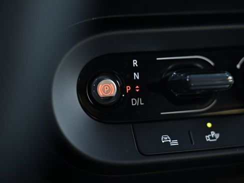 New 2026 MINI Cooper 2-Door Hardtop image 35