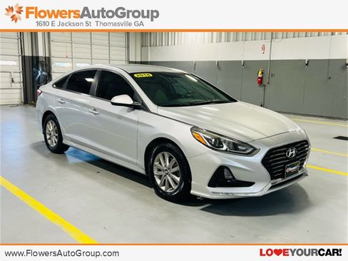 Used 2018 Hyundai Sonata SE image 1