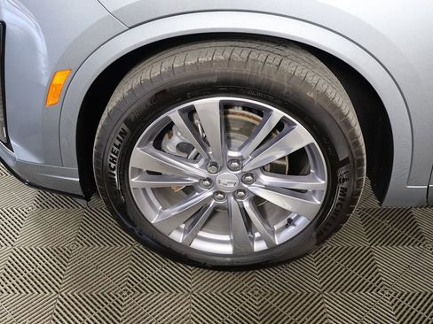 Used 2024 Cadillac XT6 Premium Luxury w/ LPO, Floor Liner Package AWD/4WD image 22