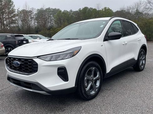 Used 2025 Ford Escape ST-Line w/ Equipment Group 301A image 7