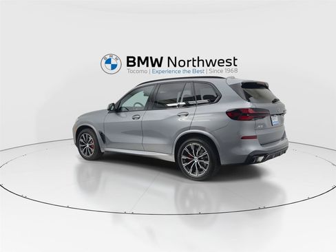 New 2026 BMW X5 xDrive40i w/ M Sport Package AWD/4WD image 12