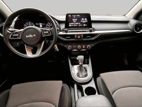 Used 2024 Kia Forte LXS FWD image 10