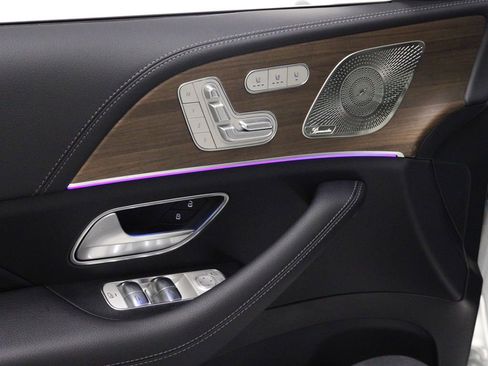 New 2026 Mercedes-Benz GLS 450 4MATIC image 16