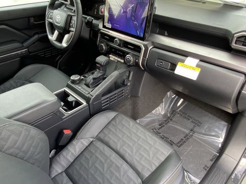 New 2026 Toyota 4Runner TRD Sport Premium AWD/4WD image 9