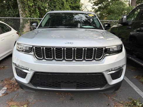 Used 2022 Jeep Grand Cherokee Limited 4xe AWD/4WD image 2