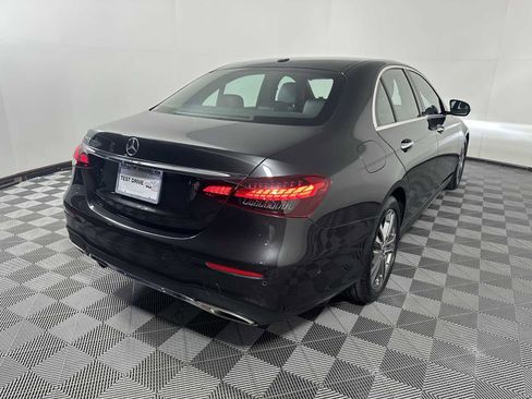 Used 2022 Mercedes-Benz E 350 Sedan image 7