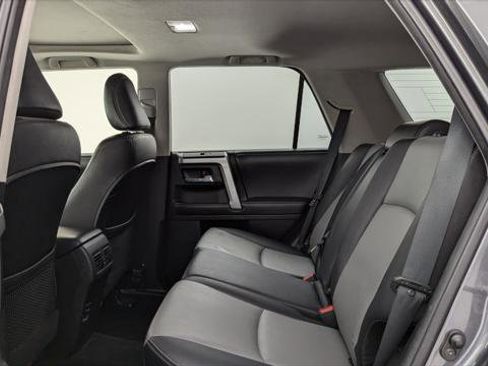 Used 2014 Toyota 4Runner Limited image 13